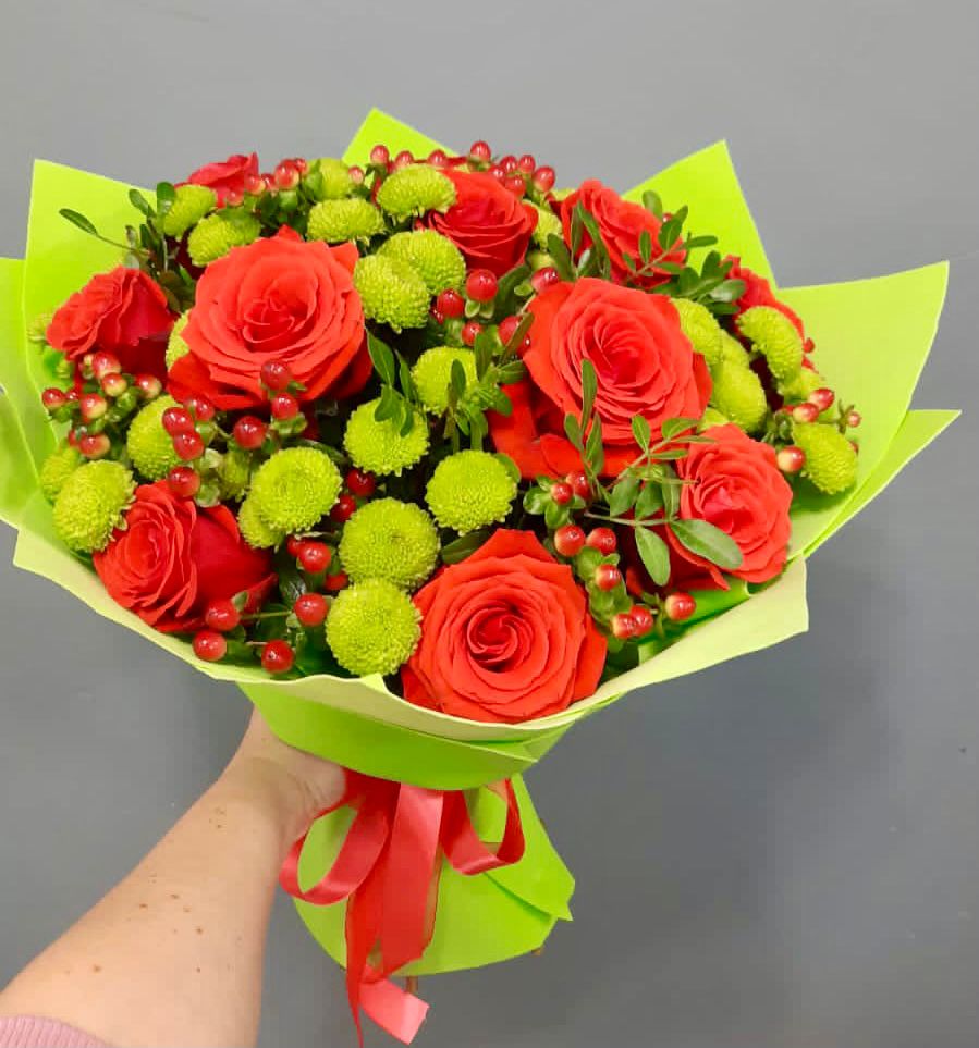 Букет цветов из: Хризантемы и Розы в Армянске