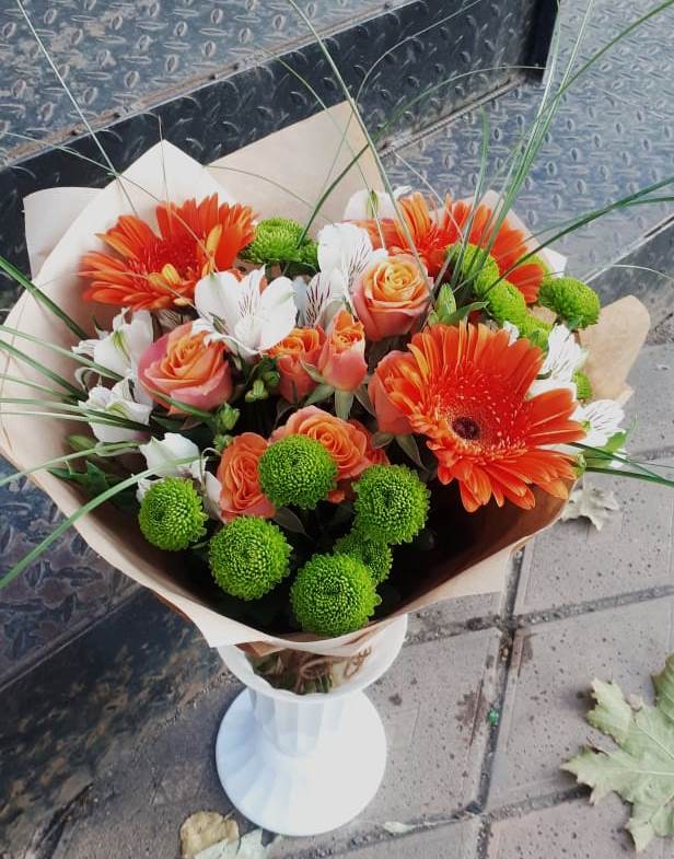 Букет цветов из: Герберы, Хризантемы, Альстромерии и Розы в Армянске