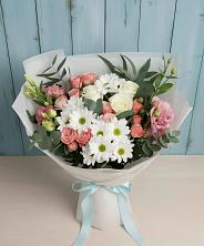 Букет цветов из:  Розы, Лизиантусы и Хризантемы в Армянске