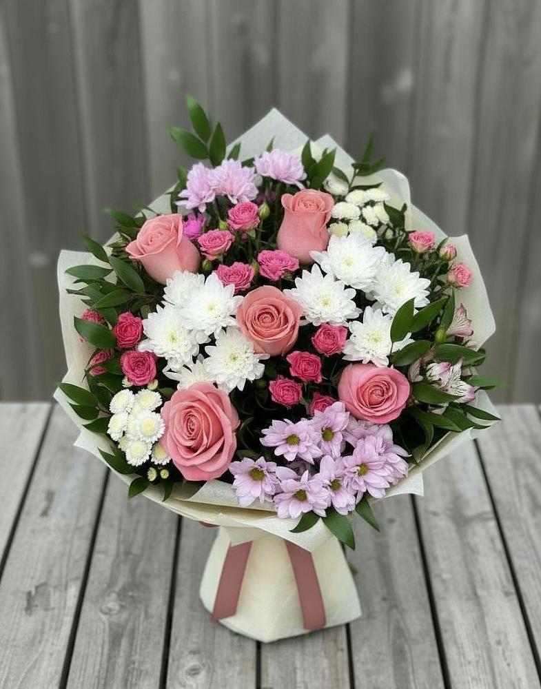 Букет цветов из: Альстромерии, Гвоздики, Розы и Хризантемы в Армянске