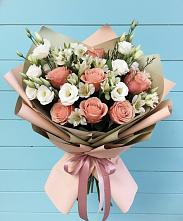 Букет цветов из:  Розы, Альстромерии и Лизиантусы в Армянске