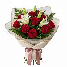Букет цветов из:  Лилии и Розы в Армянске