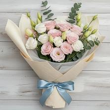 Букет цветов из:  Лизиантусы в Армянске
