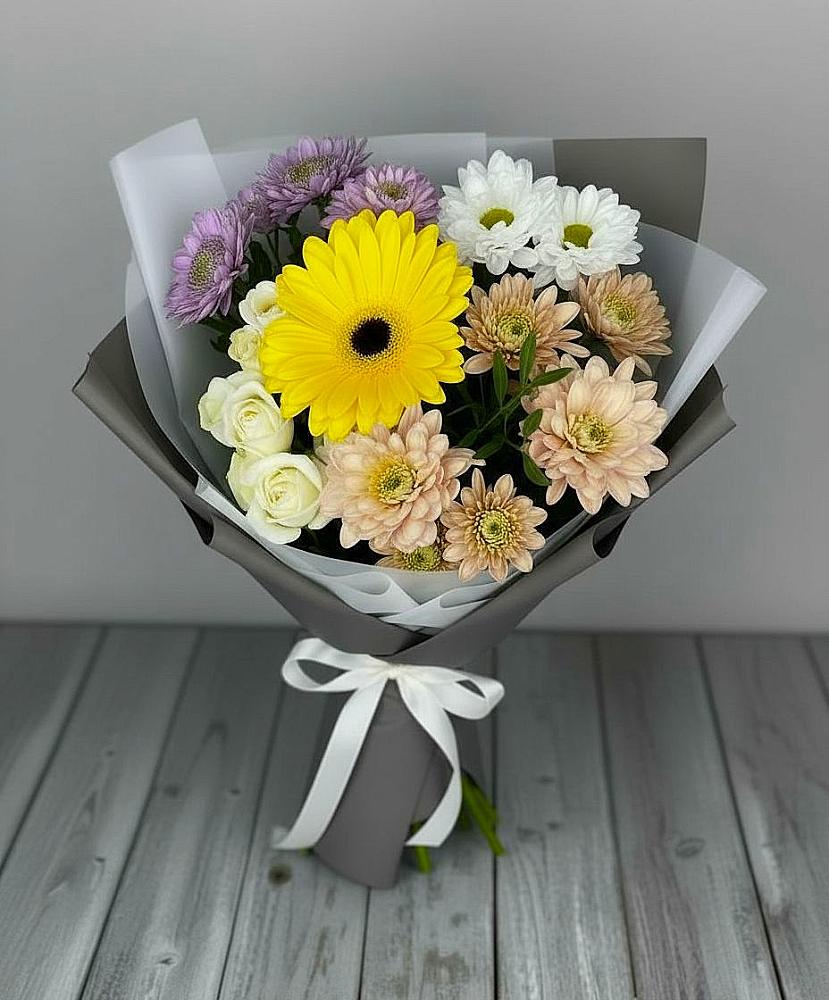 Букет цветов из: Розы, Герберы и Хризантемы в Армянске