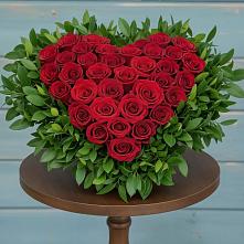 Цветочная композиция из Розы в виде сердца в Армянске