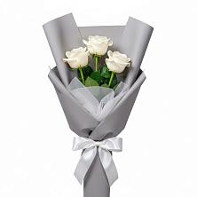 Букет 3 белые розы в Армянске