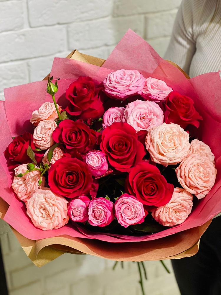 Букет цветов из: Розы в Армянске