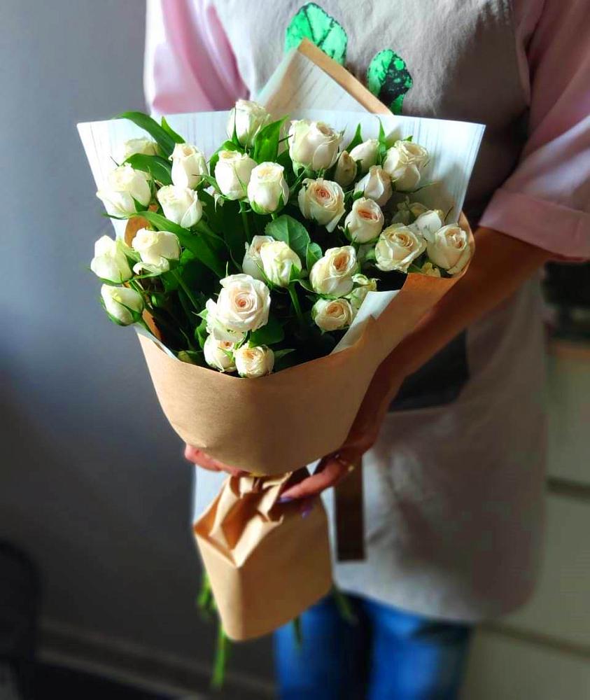 Букет цветов из: Розы в Армянске