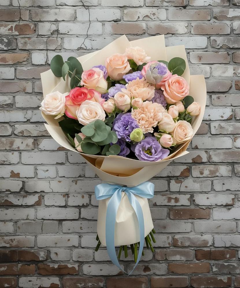 Букет цветов из: Розы, Лизиантусы и Гвоздики в Армянске