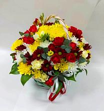 Цветочная композиция из Хризантемы и Розы в корзине в Армянске