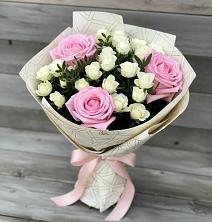Букет цветов из:  Розы в Армянске