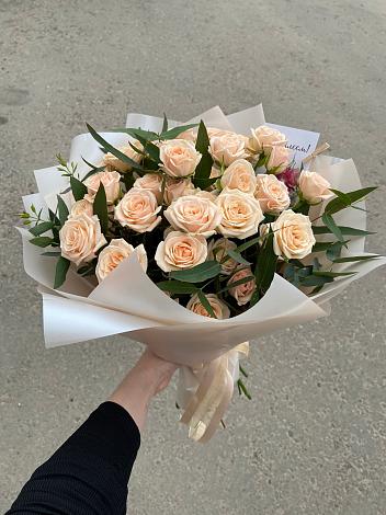 Букет Кремовые розы Латте в Армянске
