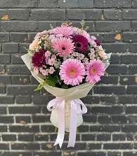 Букет цветов из:  Герберы и Хризантемы в Армянске
