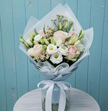 Букет цветов из:  Розы и Лизиантусы #REPLACE_PRED# Армянске