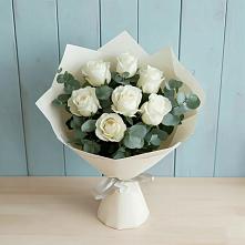 Букет Белые розы в Эвкалипте в Армянске