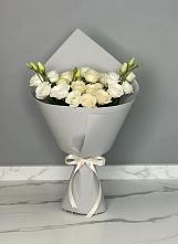 Букет цветов из:  Розы и Лизиантусы в Армянске